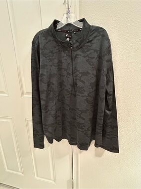 Spyder Women’s Black Camo Half-Zip Active Pullover